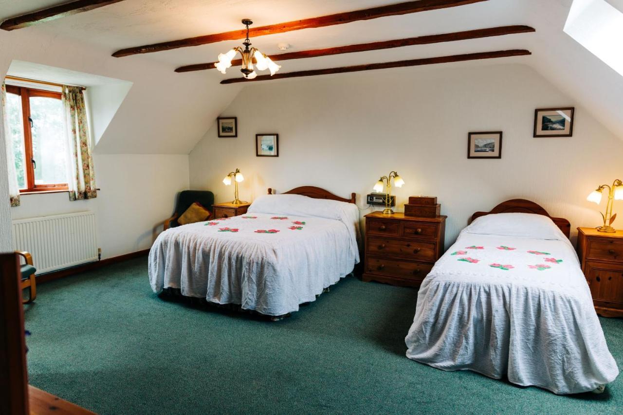 The Farmhouse Lochmeyler Llandeloy Bilik gambar